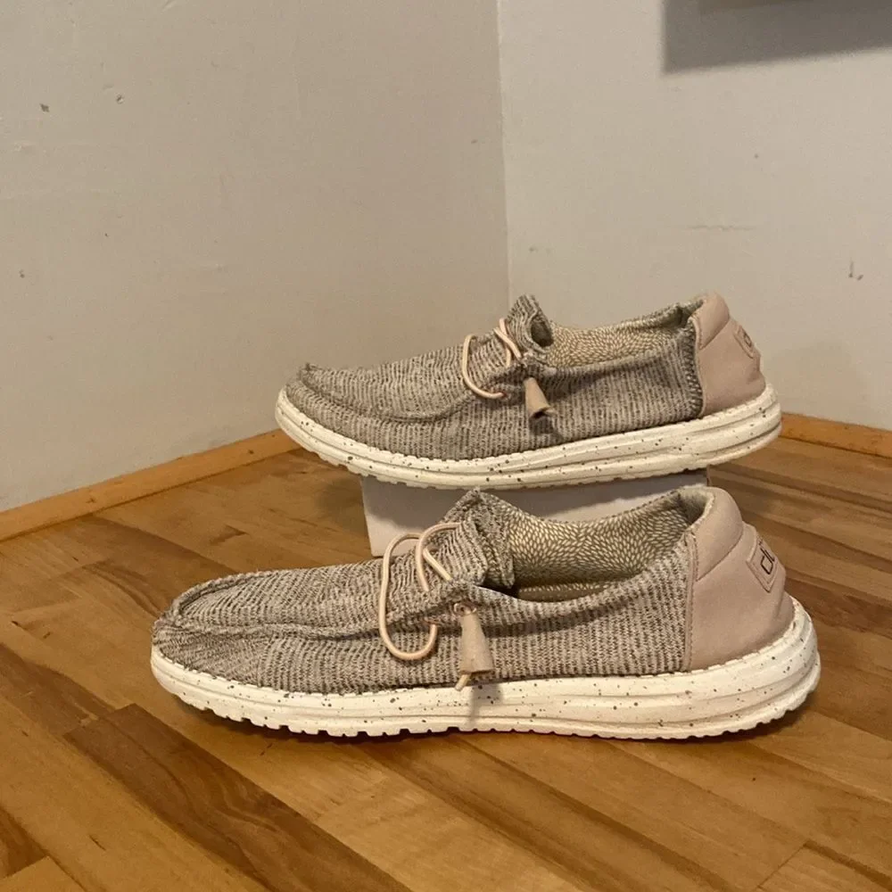 Hey Dude Gray & Beige Wendy Style Stretch Rose Slid On Loafer Flat Shoes Size 8